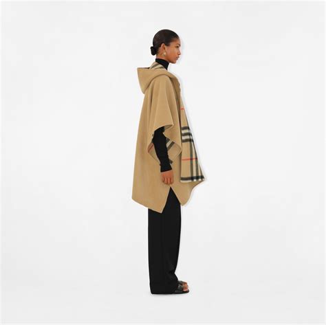 EKD Cashmere Hooded Cape in Archive beige 